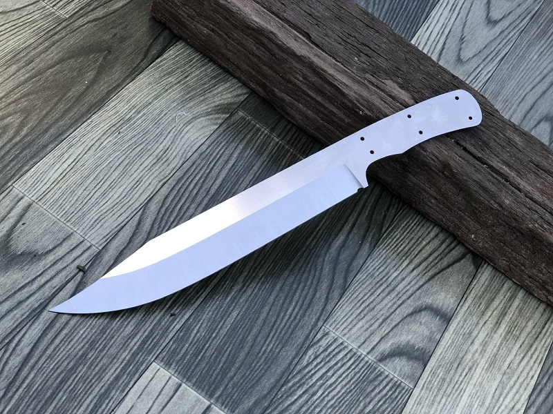 Lưỡi dao bowie thép D2 Crucible ram nito lỏng